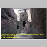 19284 12 208 Gaenge zu den Felsenkirchen Bet Debre Sina und Bet Maryam - Lalibela - Aethiopien 2012.JPG